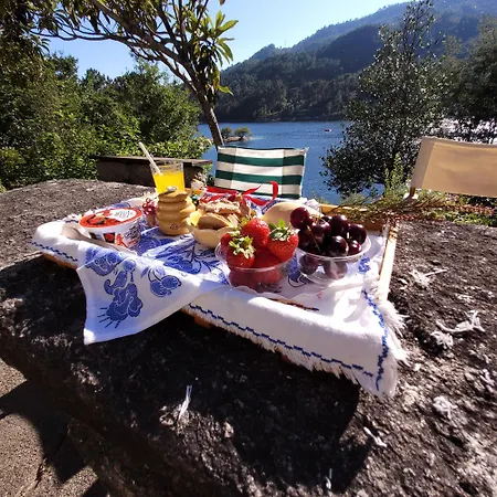 Square House * Gerês