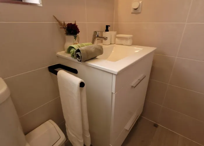 Square House 제어스