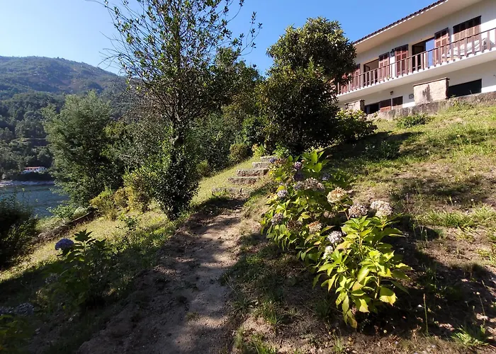 Square House 제어스